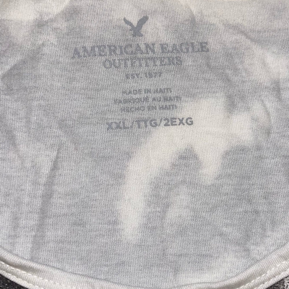 Bundle of Two Graphic Tanks American Eagle NWT - Picture 5 of 12